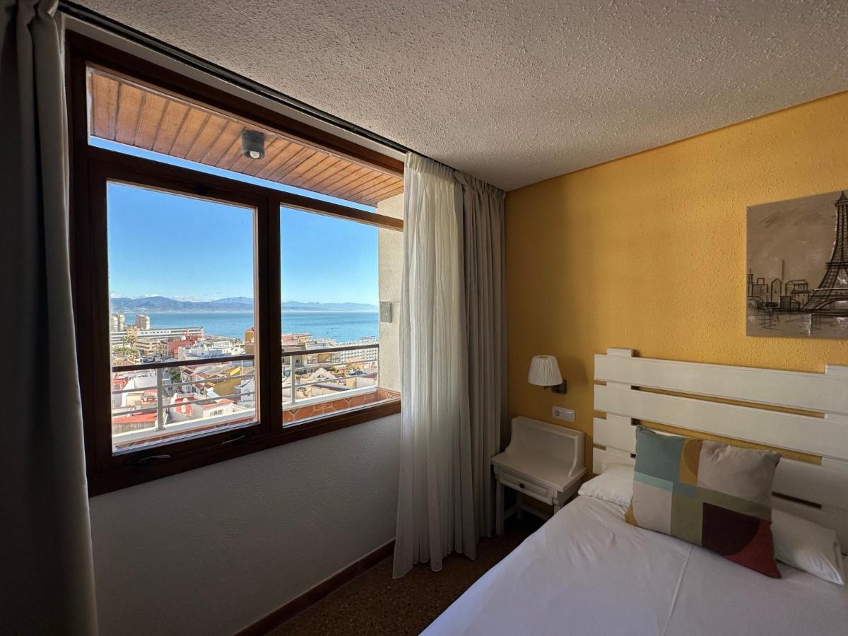 Apartamento Con Vista Al Mar En La Mitica Nogaler Torremolinos Luaran gambar