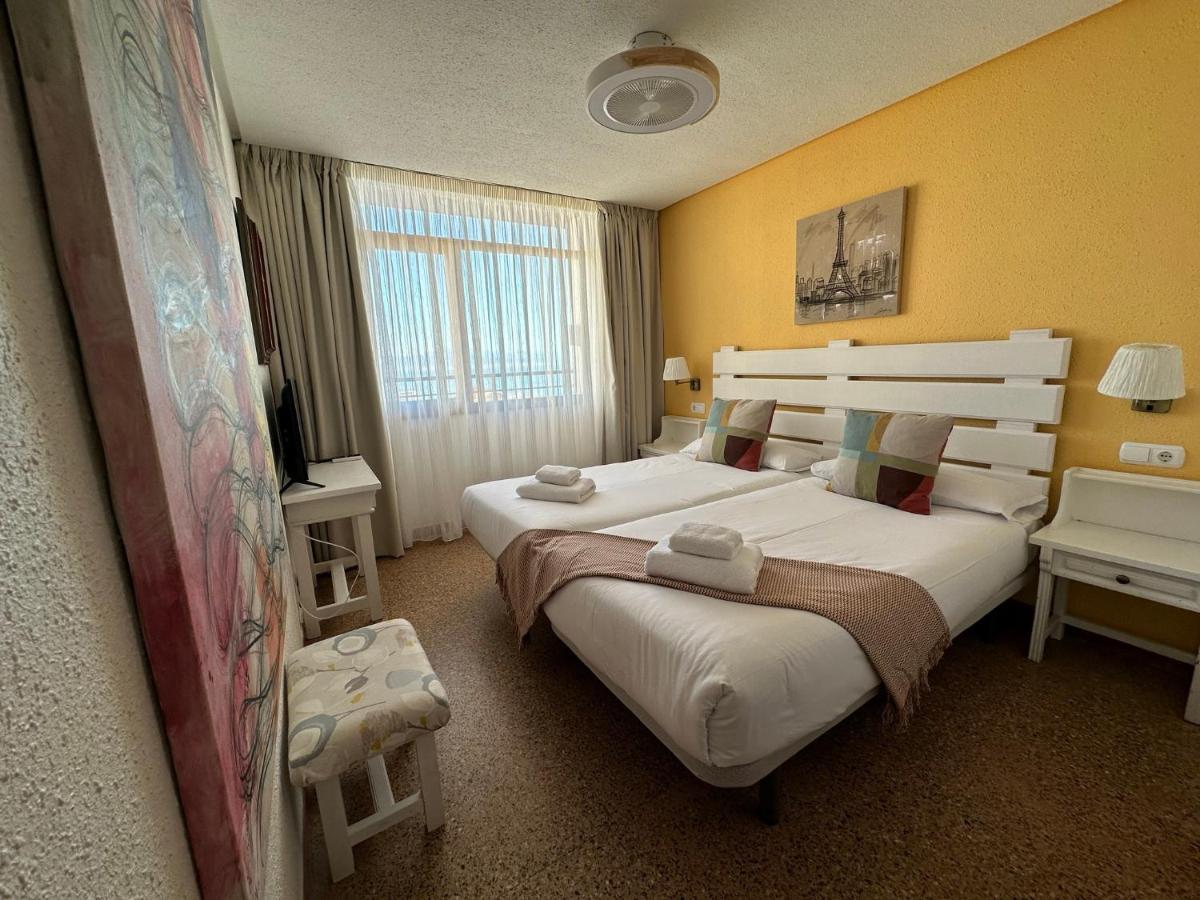 Apartamento Con Vista Al Mar En La Mitica Nogaler Torremolinos Luaran gambar
