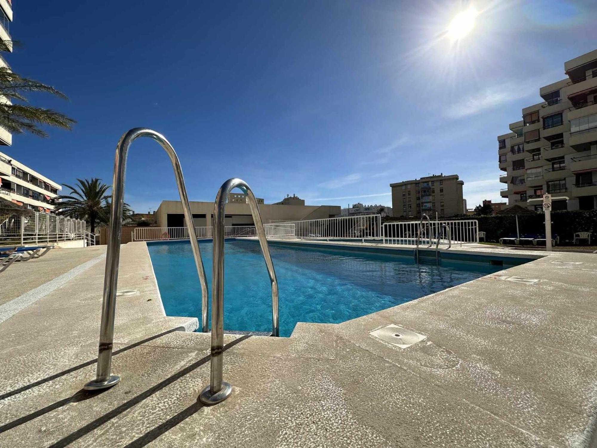 Apartamento Con Vista Al Mar En La Mitica Nogaler Torremolinos Luaran gambar